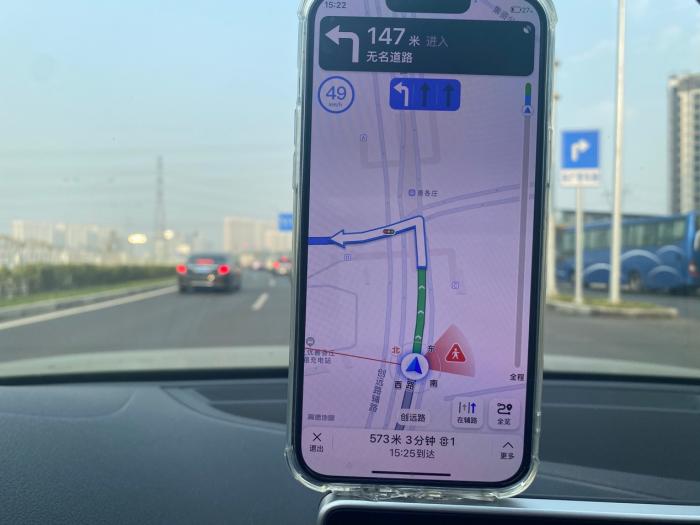 道路上监控摄像头_道路监控摄像头目的_道路监控摄像机